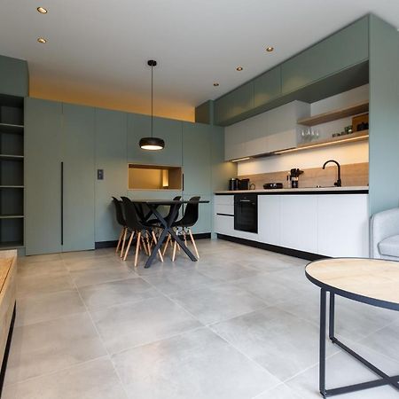 Studio W/King Size Bed Near The Heart Of Kalamata Exterior photo