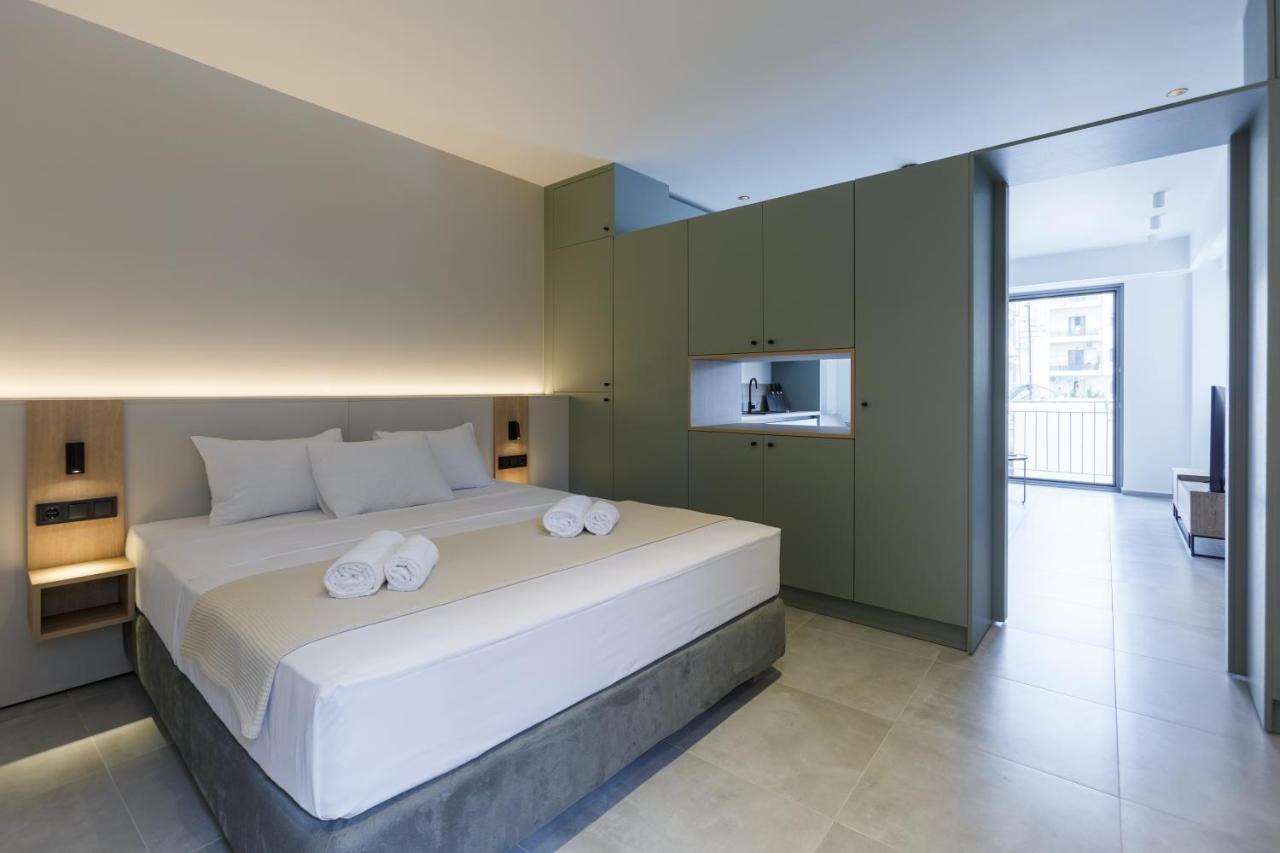 Studio W/King Size Bed Near The Heart Of Kalamata Exterior photo