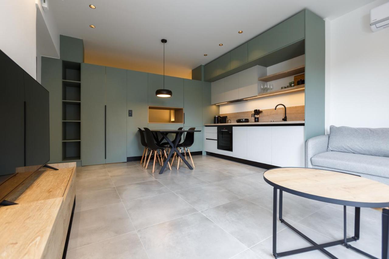 Studio W/King Size Bed Near The Heart Of Kalamata Exterior photo