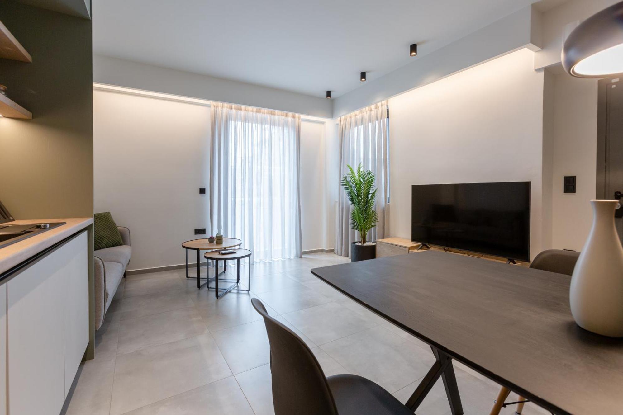 Studio W/King Size Bed Near The Heart Of Kalamata Exterior photo