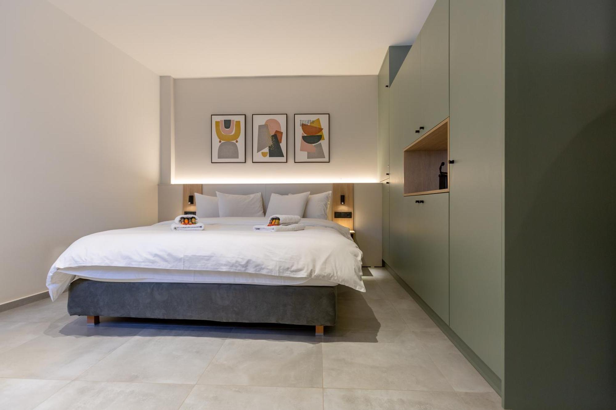 Studio W/King Size Bed Near The Heart Of Kalamata Exterior photo